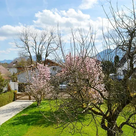 Holiday home Haus Magnolia *